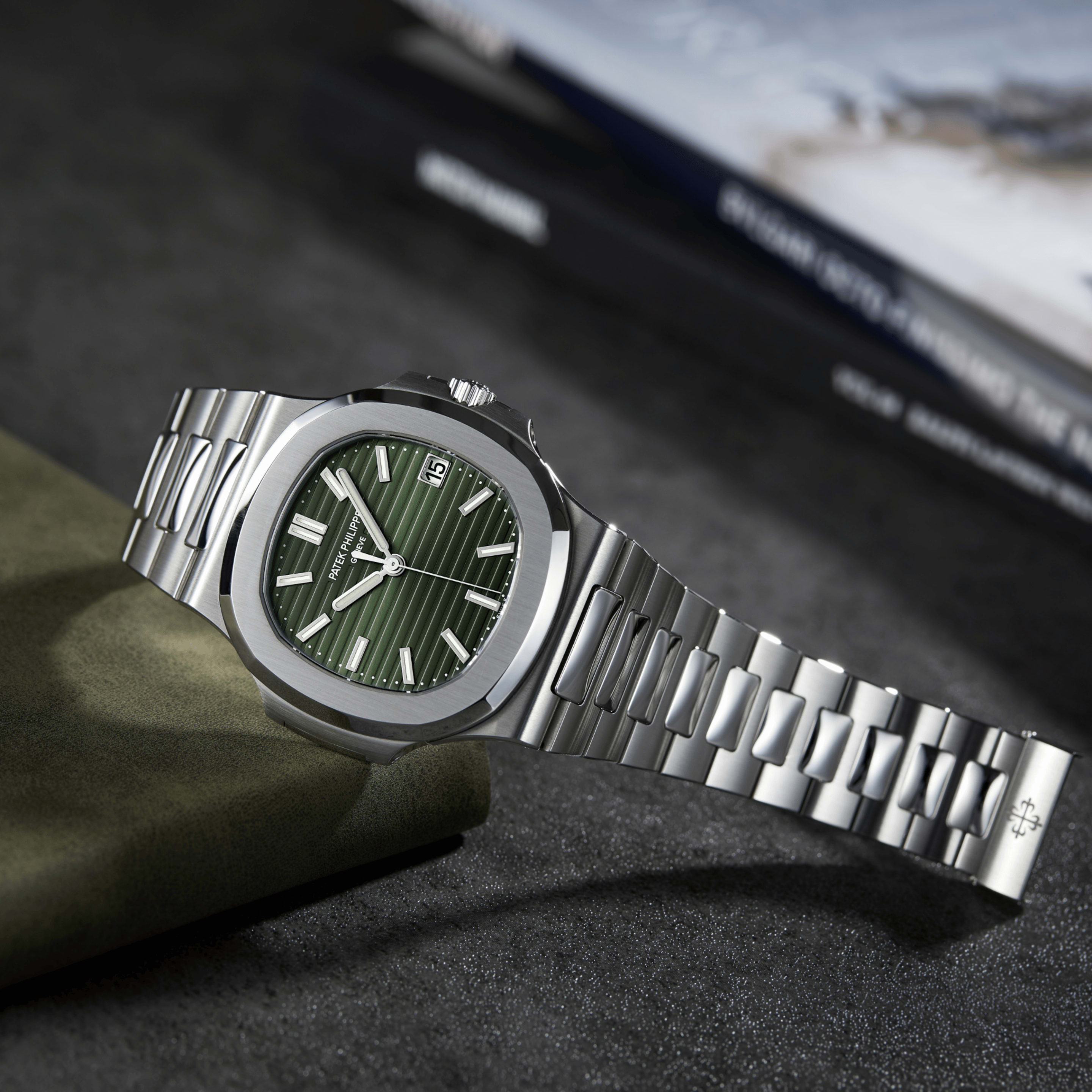 Patek Philippe Nautilus 5711/1A-014 Olive Green