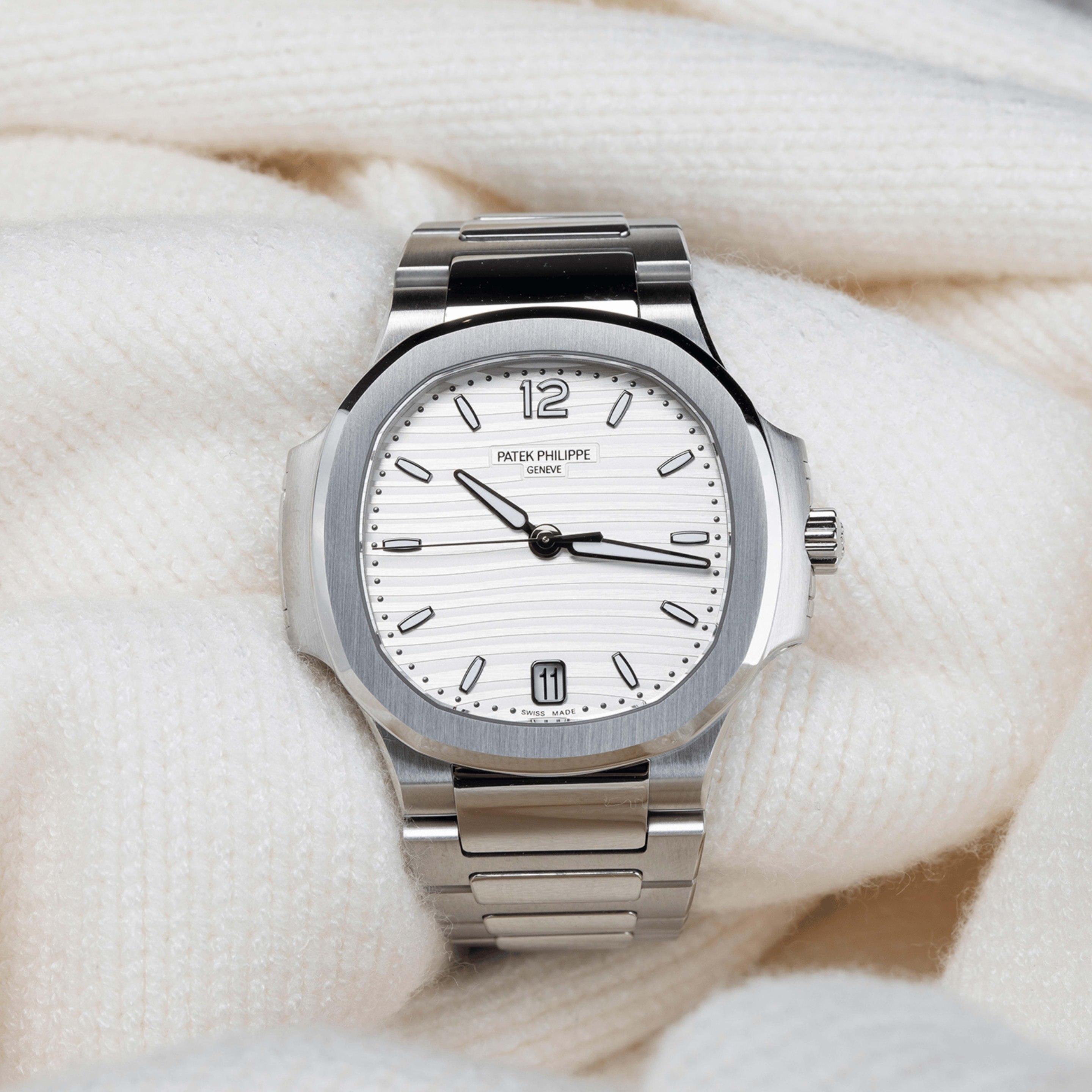 Patek Philippe Nautilus 7118/1A Ladies White